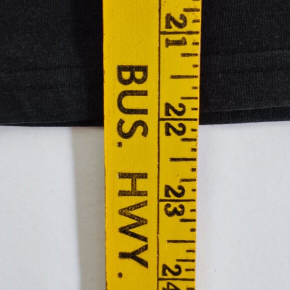 DC Shoe T-shirt boys size XL (14-16) black with graphic design - Picture 7 of 7